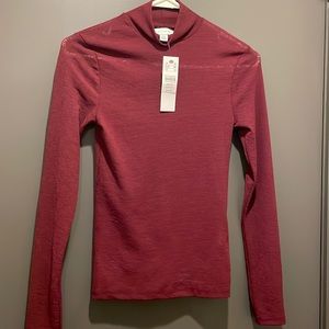Top shop, new with tags, great, holiday color, tissue turtleneck